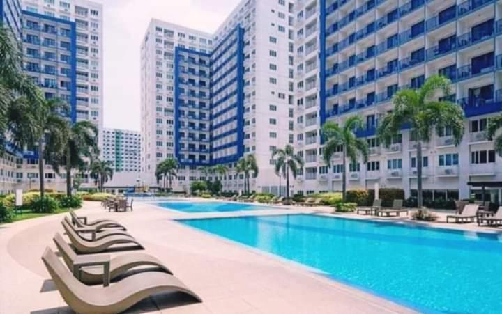 Rhm Sea Residences Condostaycation Moa,Smx Pasay Bagian luar foto