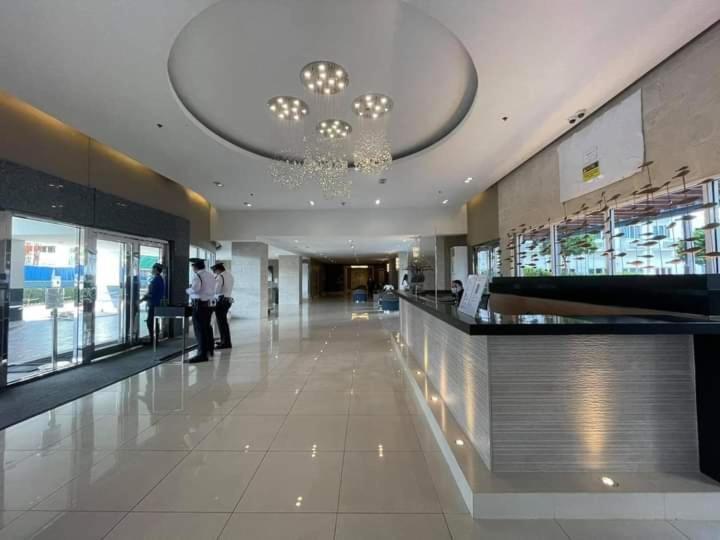 Rhm Sea Residences Condostaycation Moa,Smx Pasay Bagian luar foto